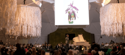 Art Auction with sitting audience