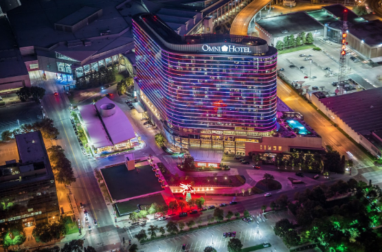 Aerial view of Omni hotel in Dallas at night
